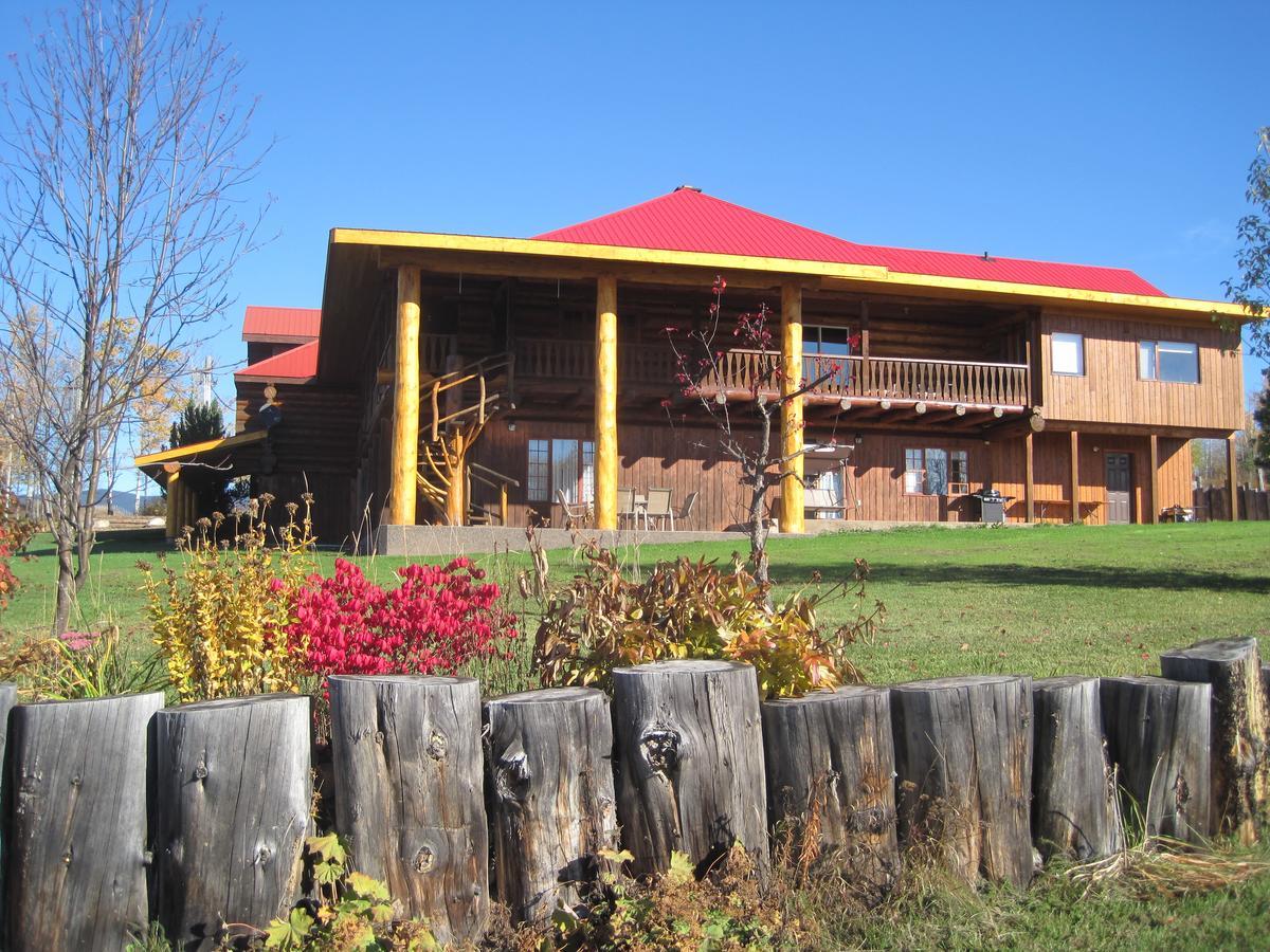 Smithers Driftwood Lodge Exteriör bild